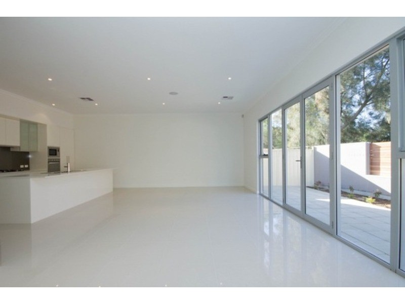 6A McLean Avenue, Grange SA 5022