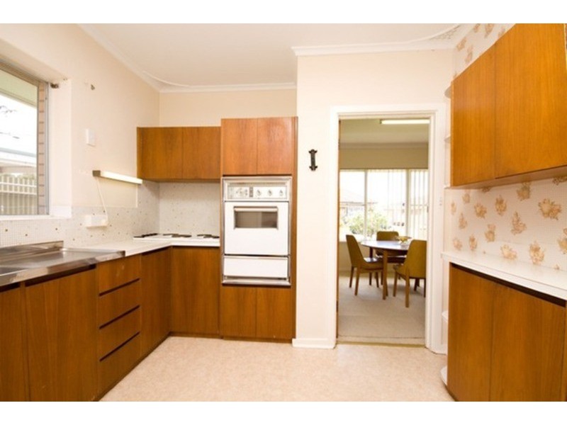 1/22 Hughs Street, Henley Beach SA 5022