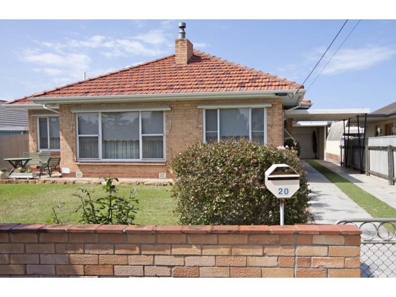 20 Strathfield Terrace, Largs North SA 5016