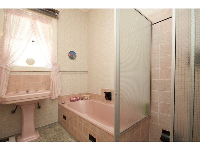 20 Strathfield Terrace, Largs North SA 5016