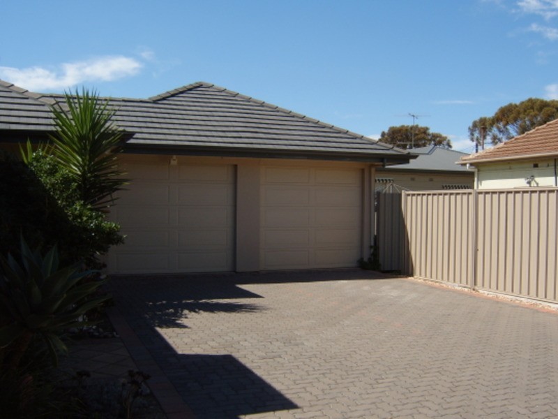 2 Fifth  Avenue, Woodville Gardens SA 5012