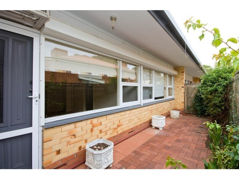 2/14 Beck Street, Henley Beach SA 5022