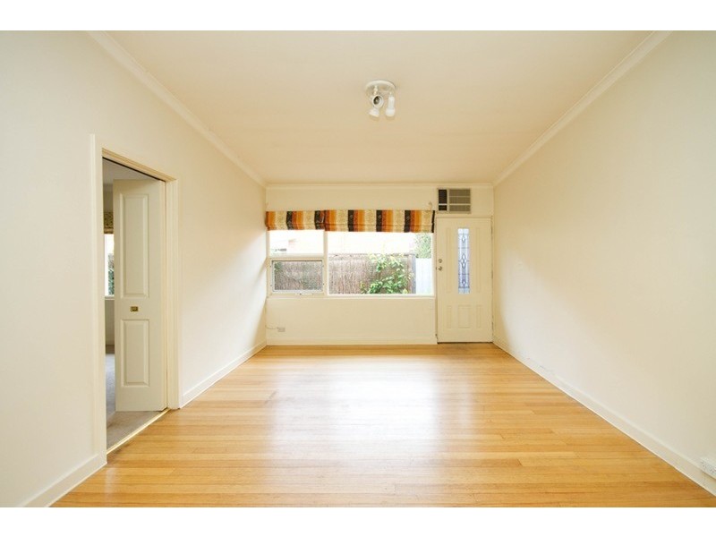 2/14 Beck Street, Henley Beach SA 5022