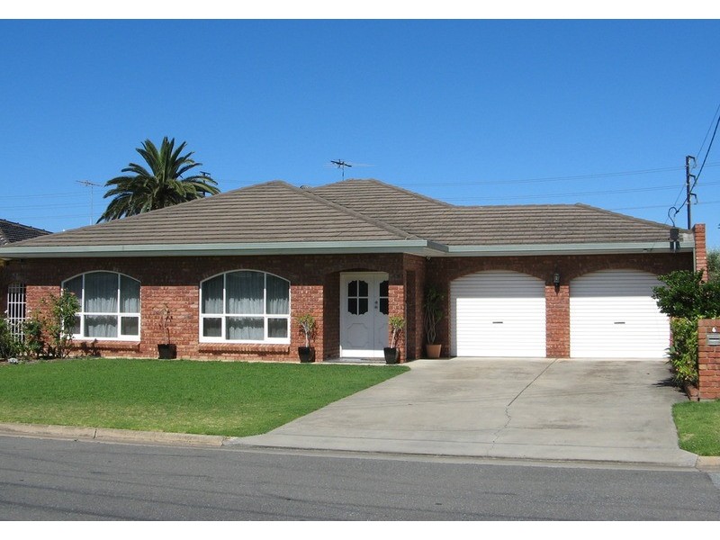 6 Lambros Avenue, Seaton SA 5023