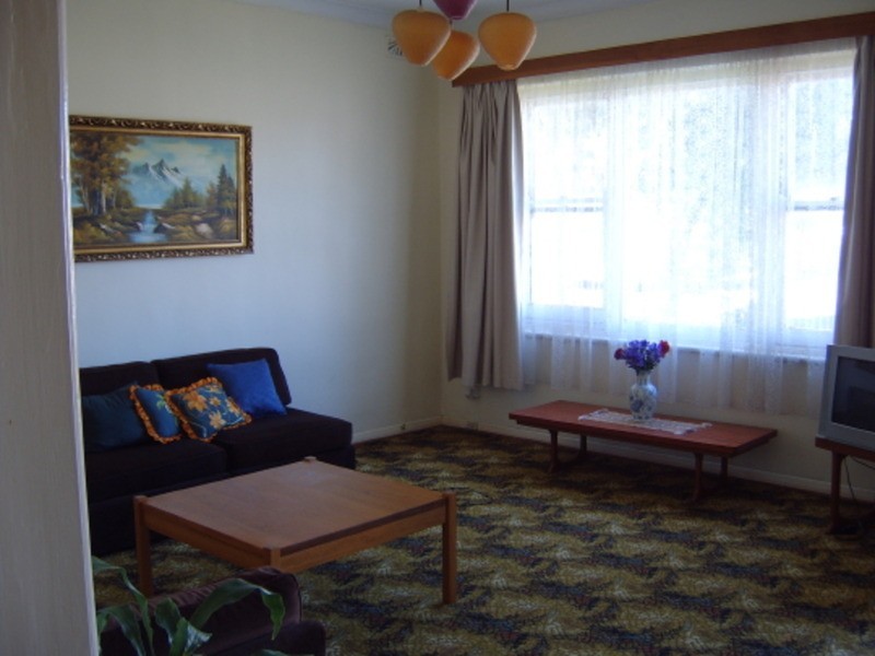 2 Fifth  Avenue, Woodville Gardens SA 5012