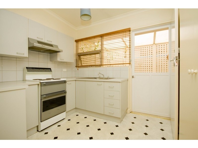 2/14 Beck Street, Henley Beach SA 5022