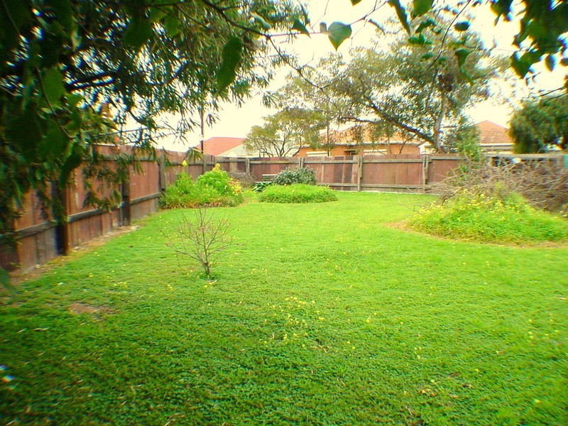 1 Palm Avenue, Royal Park SA 5014