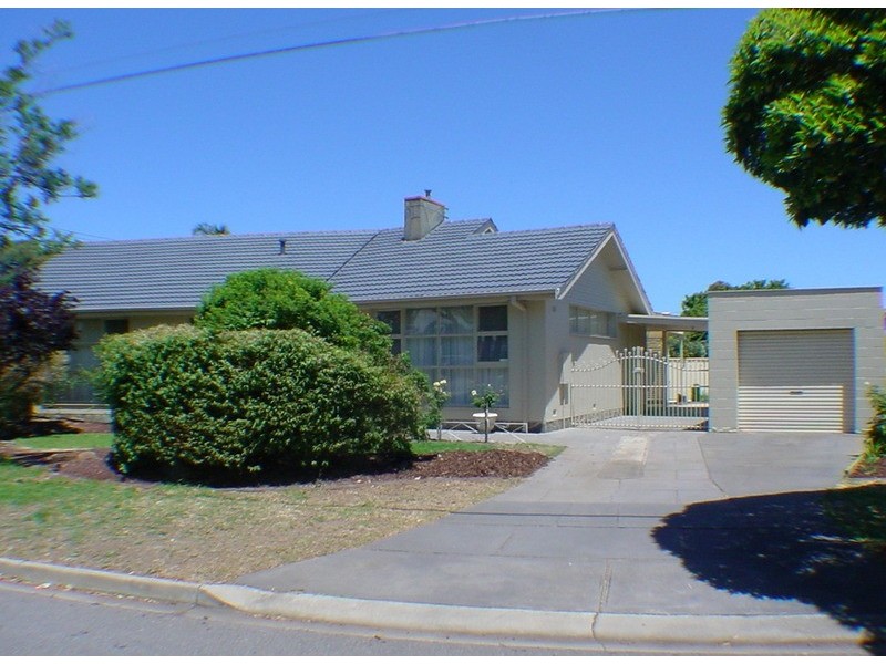 1 Sharpie  Crescent, Grange SA 5022