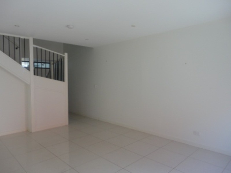 17/2a First  Street, Brompton SA 5007