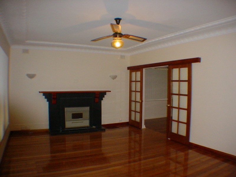 23 Swan Street, Grange SA 5022