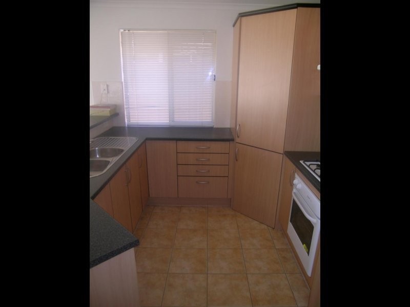 4/14 Leader Street, Rosewater SA 5013