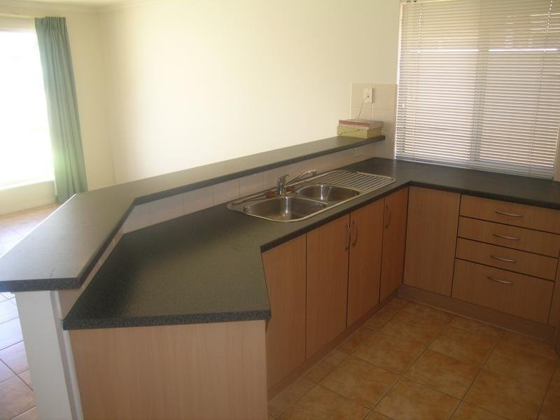 4/14 Leader Street, Rosewater SA 5013