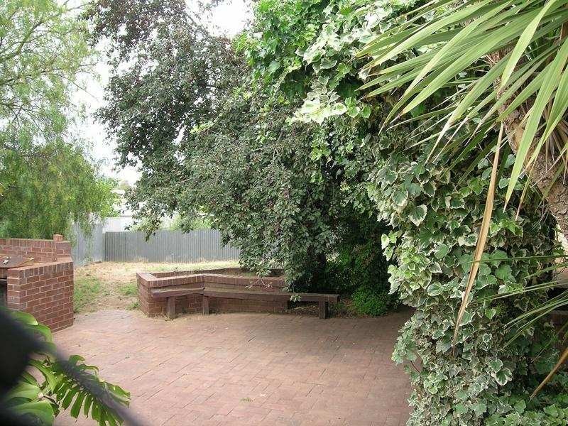 79 Flinders Drive, Valley View SA 5093