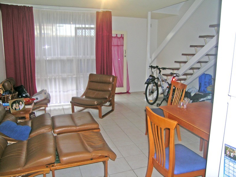 2/403 Esplanade, Semaphore Park SA 5019