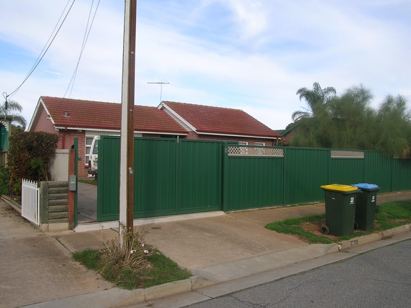 18 Bristol Crescent, Taperoo SA 5017