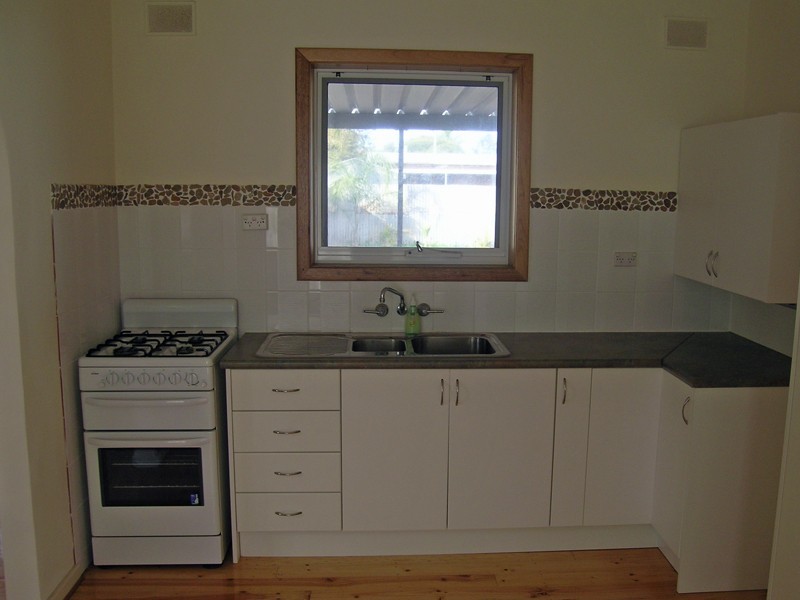 18 Bristol Crescent, Taperoo SA 5017