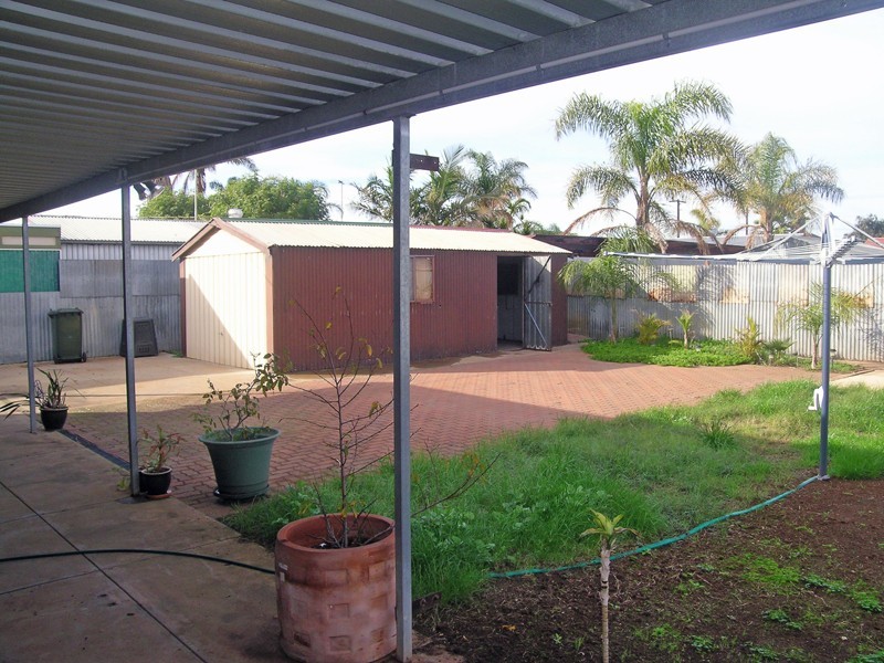 18 Bristol Crescent, Taperoo SA 5017