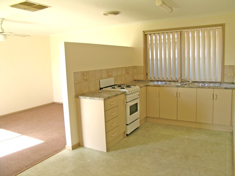 12 Emerald Parade, Ottoway SA 5013