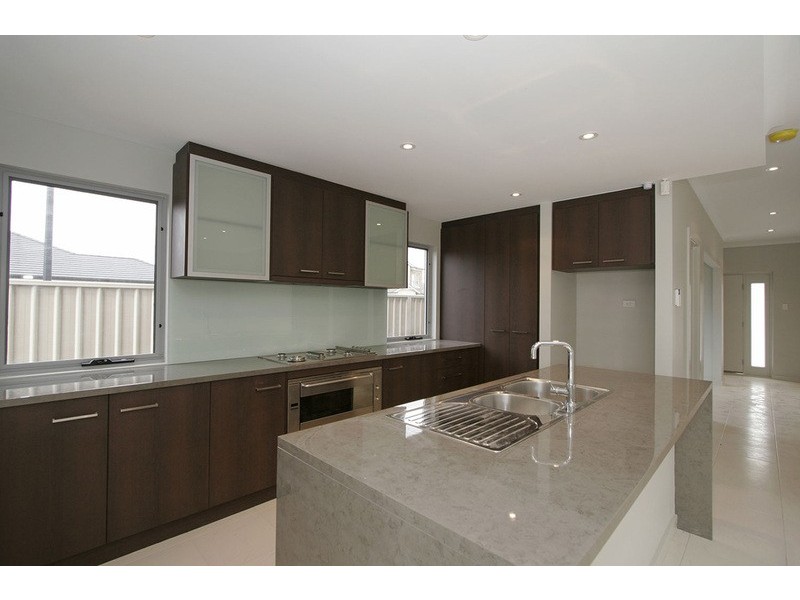 10 Farncomb Court, Largs North SA 5016