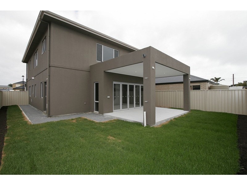 10 Farncomb Court, Largs North SA 5016