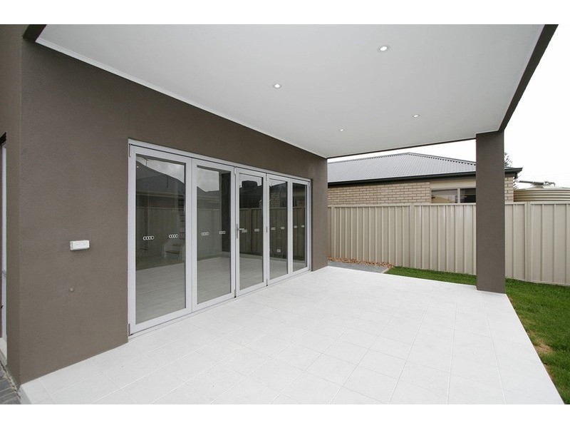 10 Farncomb Court, Largs North SA 5016