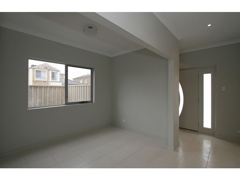 10 Farncomb Court, Largs North SA 5016