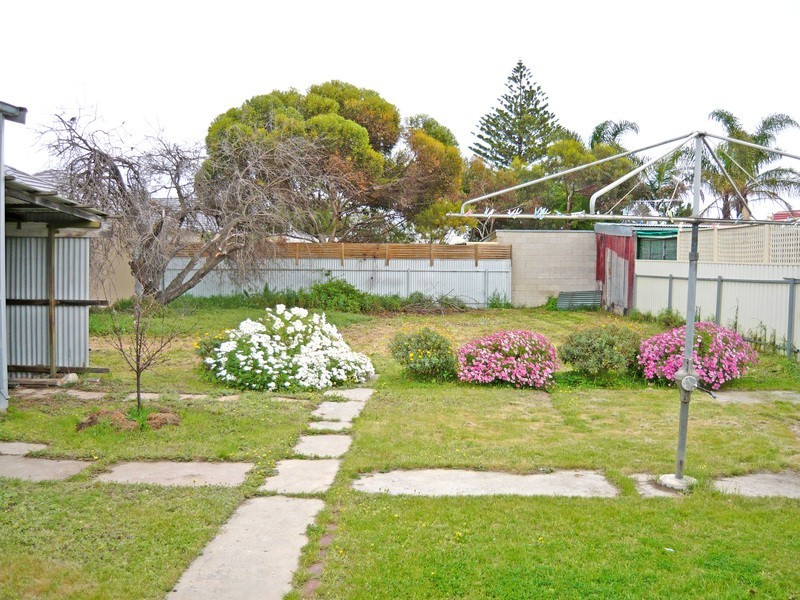 4 Bartlett Terrace, Semaphore Park SA 5019