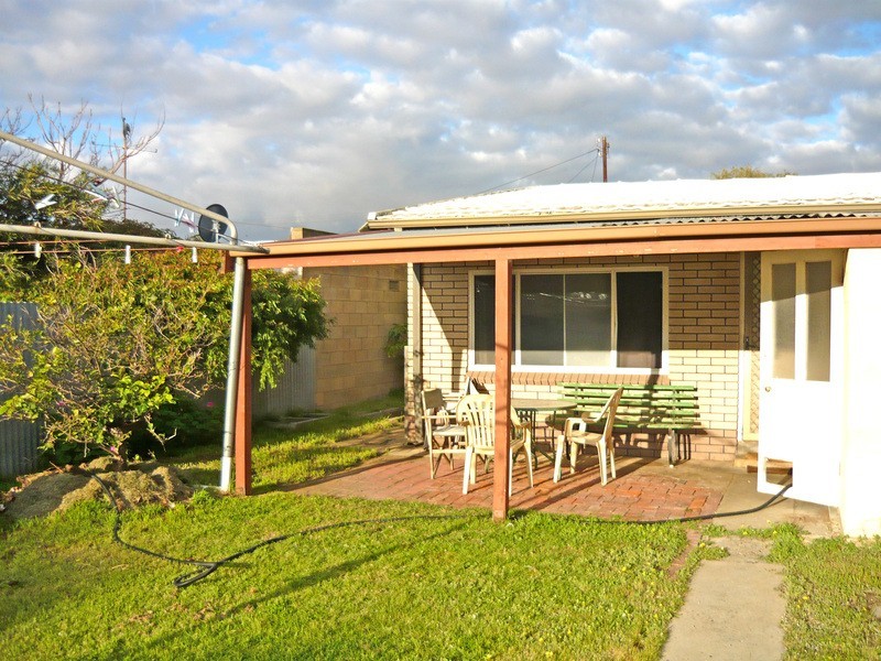 4 Bartlett Terrace, Semaphore Park SA 5019