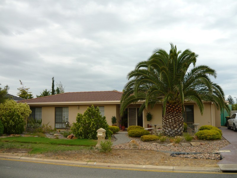 2 Merle Martin Drive, North Haven SA 5018