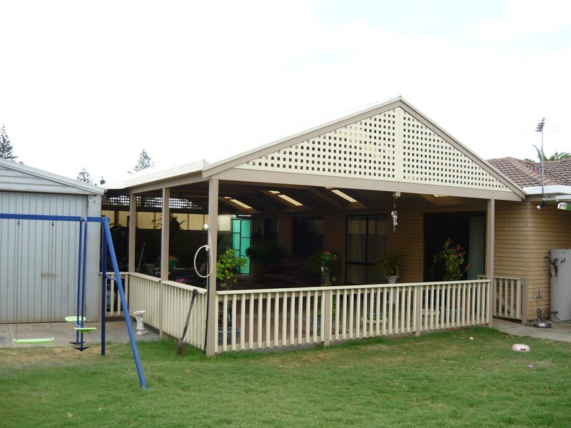 2 Merle Martin Drive, North Haven SA 5018