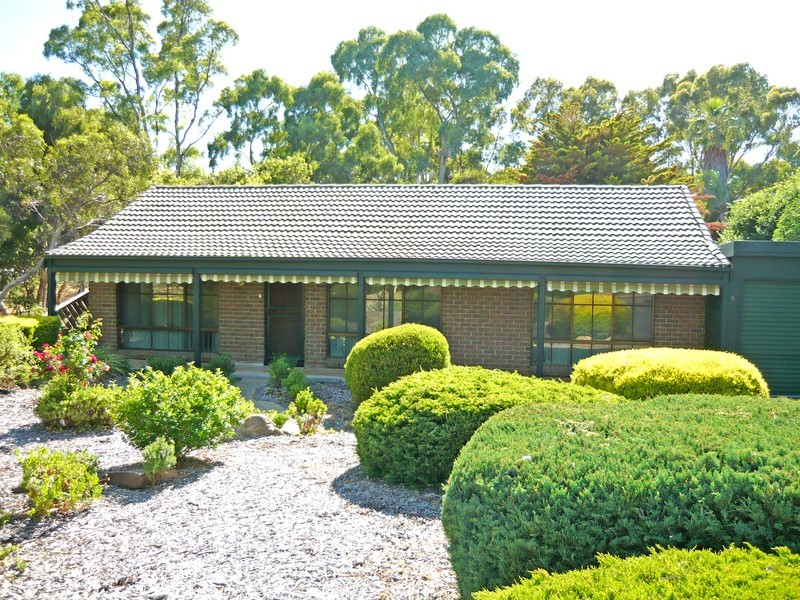 5 Newport Crescent, Aberfoyle Park SA 5159