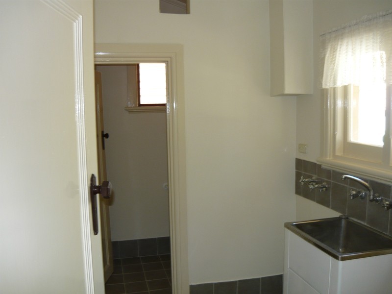 27 Bishops Avenue, Alberton SA 5014