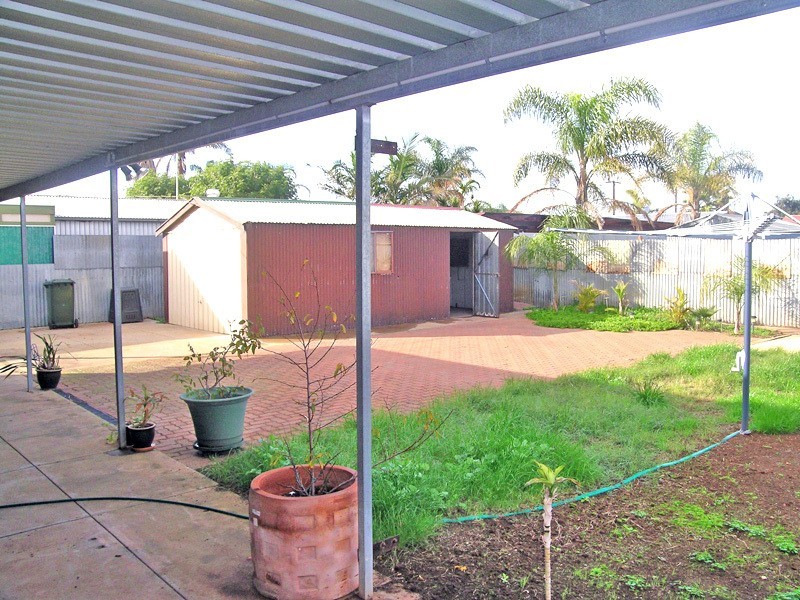 18 Bristol Crescent, Taperoo SA 5017