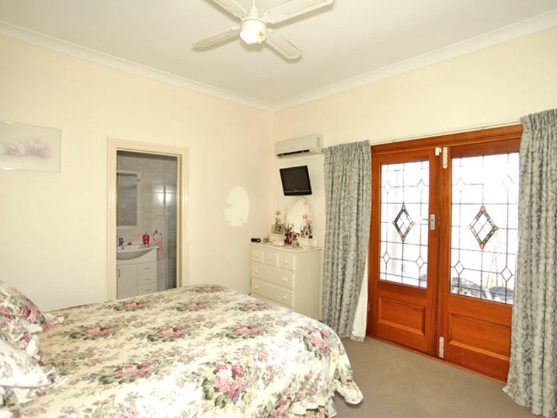 6 Swiggs Street, Birkenhead SA 5015