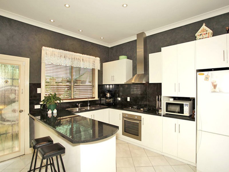 6 Swiggs Street, Birkenhead SA 5015