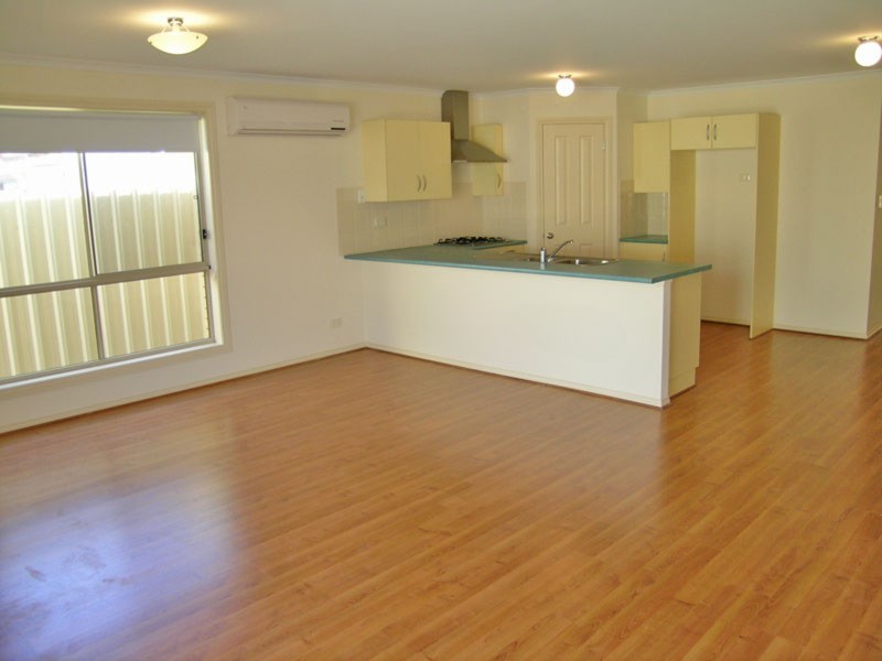 16 Osborne Street, Largs Bay SA 5016