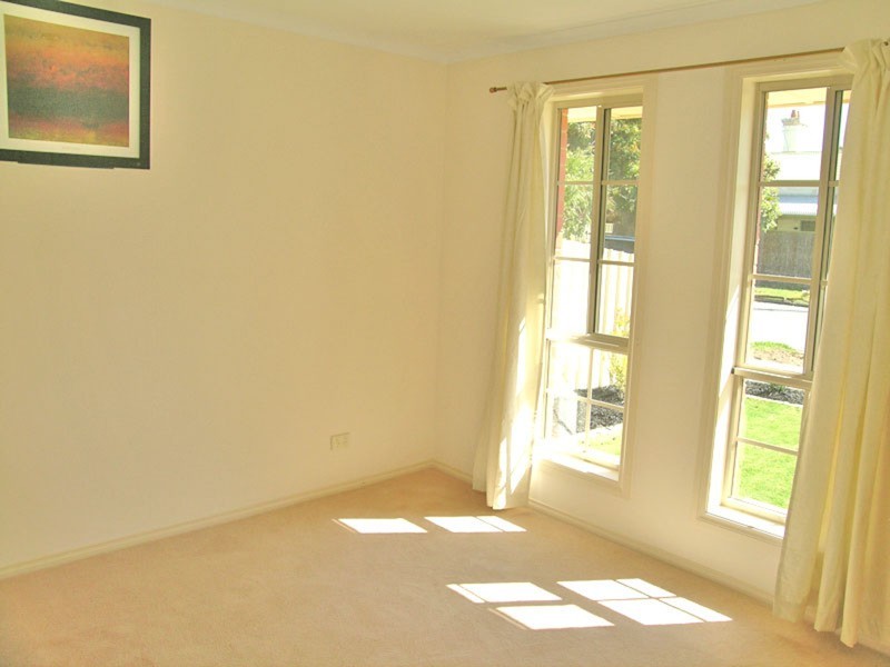 16 Osborne Street, Largs Bay SA 5016