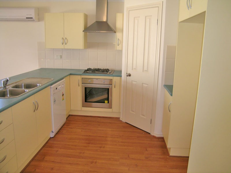 16 Osborne Street, Largs Bay SA 5016