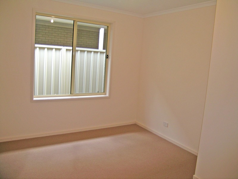 80 May Terrace, Ottoway SA 5013