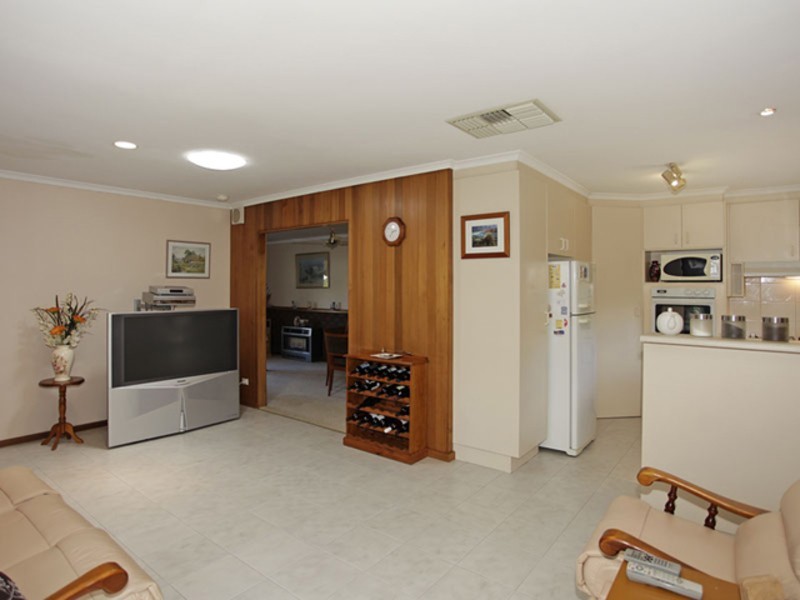 1 Bollen Street, North Haven SA 5018