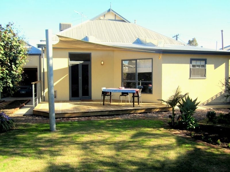42 Deslandes Street, Ethelton SA 5015
