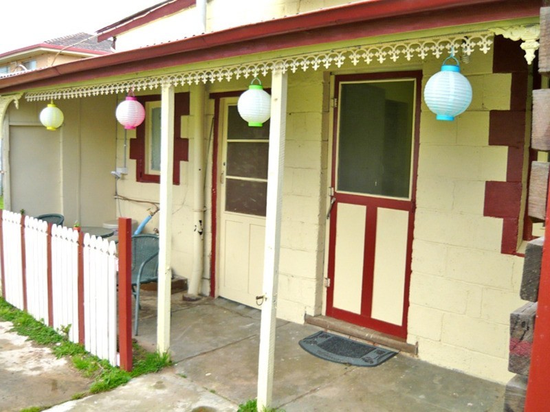 16 Queen Street, Pennington SA 5013