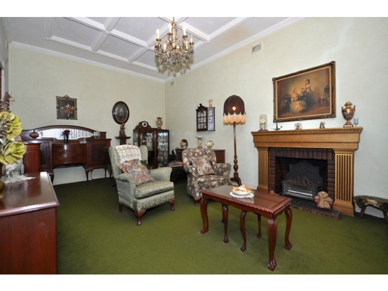 8 Bishops Avenue, Alberton SA 5014