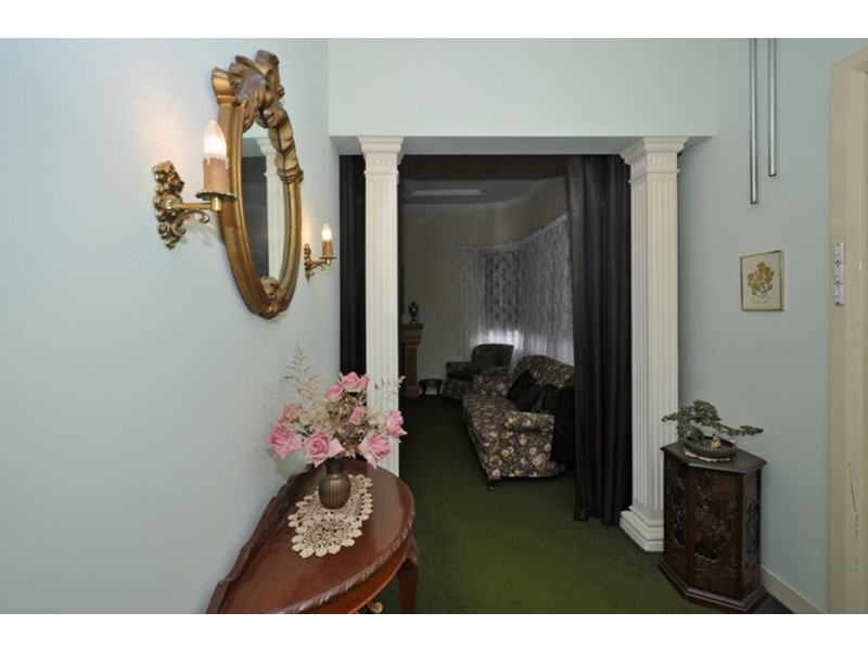 8 Bishops Avenue, Alberton SA 5014