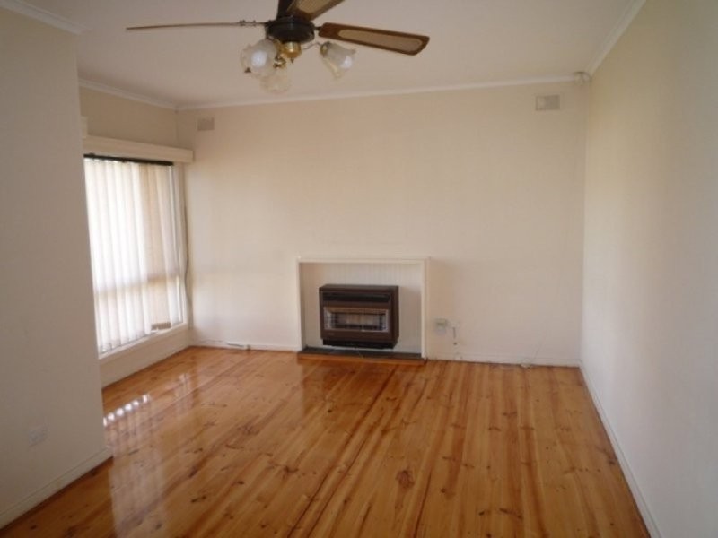 11 Wollowra Crescent, Largs North SA 5016