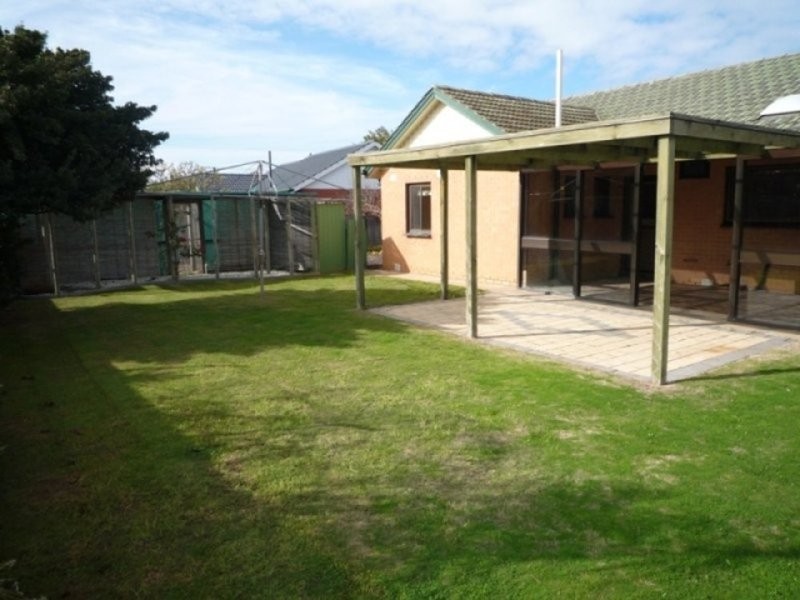 11 Wollowra Crescent, Largs North SA 5016