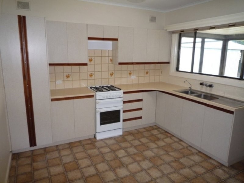 11 Wollowra Crescent, Largs North SA 5016