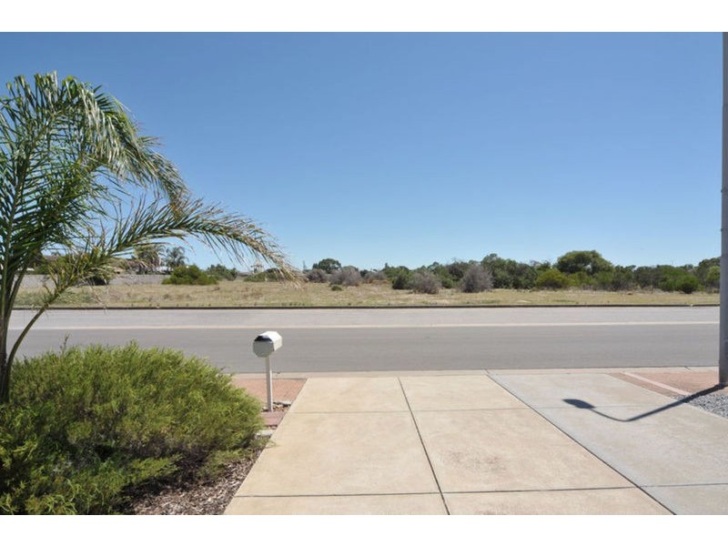 20 Lancaster Drive, North Haven SA 5018