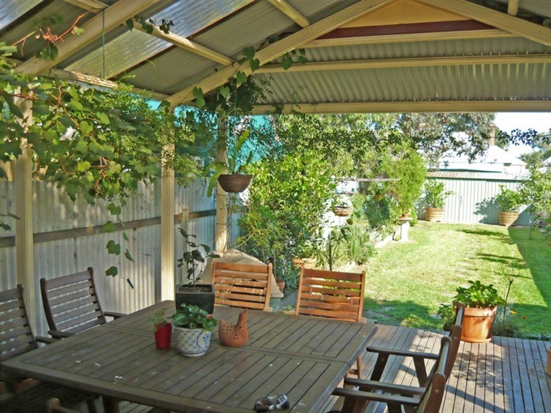 10 Lee Terrace, Rosewater SA 5013