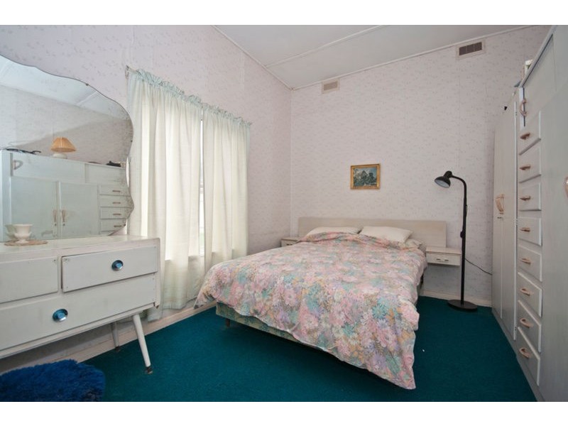 18 Marmora Terrace, Osborne SA 5017